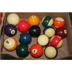 SET OF 16 POOL BALLS