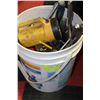Image 1 : PAIL OF ASSORTED TOOLS & HARDWARE