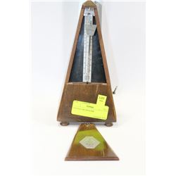 VINTAGE METRONOME