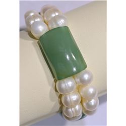 FRESHWATER PEARL & JADEITE BRACELET
