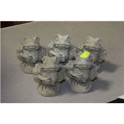 LOT OF 5 CONCRETE GARDEN ORNAMENTS - FROGS