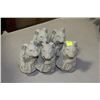 Image 1 : LOT OF 5 CONCRETE GARDEN ORNAMENTS - SQUIRRELS