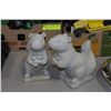 Image 1 : PAIR OF CONCRETE GARDEN ORNAMENT - SQUIRREL