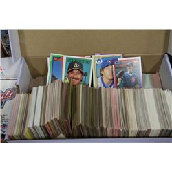 2600 TOPPS, DONRUSS & O-PEE-CHEE BASEBALL CARDS