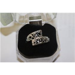 STERLING SILVER RING ON - FILIGREE