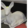 Image 1 : CONCRETE DEER STATUE