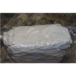 12 PAIRS OF WORK GLOVES