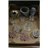 Image 1 : FLAT OF ASSORTED CANDLE HOLDERS & VASES