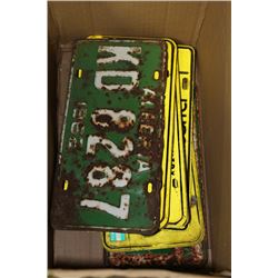 BOX OF OLD LISCENCE PLATES