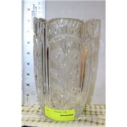 CRYSTAL FLORAL MOTIF VASE