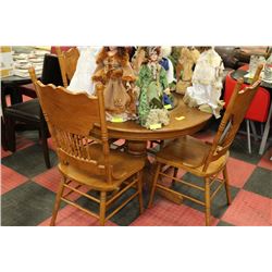 SOLID OAK ROUND DINING TABLE WITH FOUR CHAIRS
