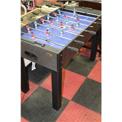 FOOSEBALL TABLE