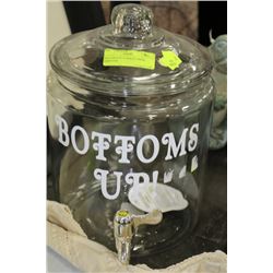 2 GALLON DRINK DISPENSER ON CHOICE: BOTTOMS UP