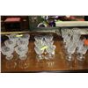 Image 1 : COLLECTION OF 20 CRYSTAL GLASSES AND DESSERT
