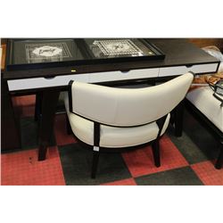 SHOWHOME 2 TONE DESK W LARGE CHAIR