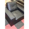 Image 1 : BLACK LEATHERETTE SIDECHAIR
