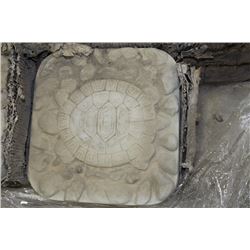 CONCRETE SQUARE TURTLE STEPPING STONE