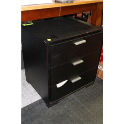 SHOWHOME 3 DRAWER NIGHT STAND