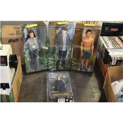 COLLECTIBLE TWILIGHT FIGURES X4