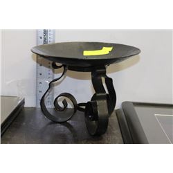 BLACK METAL CANDLE HOLDER