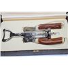Image 1 : VINTAGE BONE HANDLE STYLE CORKSCREW & CASE