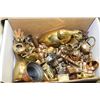 Image 1 : BOX OF BRASS ORNAMENTS