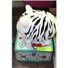 Image 1 : HELLO KITTY LUNCHBOX & ZEBRA STRIPED PIGGY BANK