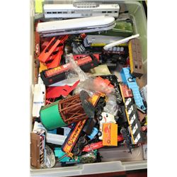 BOX OF COLLECTIBLE HO SCALE TRAINS AND CARS