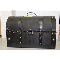 ART DECO WOODEN CHEST