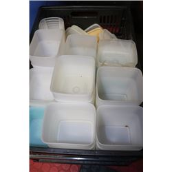 LARGE CRATE OF TUPPERWARE CONTAINERS