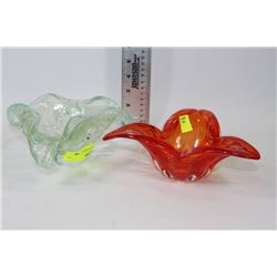 ORANGE AND GREEN ART GLASS DISHES