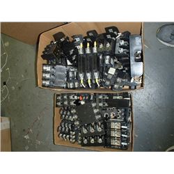 Lot of misc fuse block holders