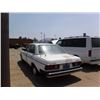 Image 6 : 81 MERCEDES BENZ 270DL - T - RUN
