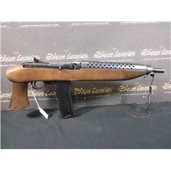 UNIVERSAL M1 CARBINE 30 CAL RIFLE, VERSION OF THE VIETNAM TUNNEL GUN, USA, S/N: 390470 (print sequen