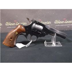 H&R MODEL 925 38 S&W REVOLVER, HOLSTER, USA, S/N:SAF60202 (print sequence:) 10 - 1064 - 1065