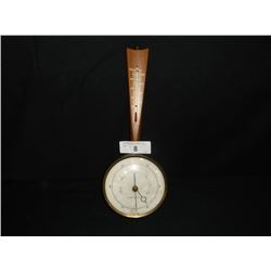 VINTAGE AIRGUIDE BAROMETER