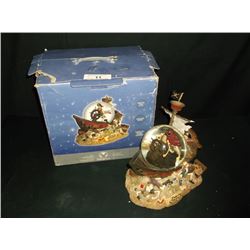 DISNEY PIRATES OF THE CARIBBEAN SNOWGLOBE