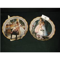 LOT: 2 RECO INTERNATIONAL PLATES: ROSE DUET & TIME FOR DREAMS