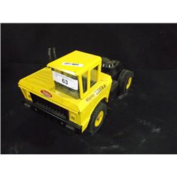 TONKA TRACTOR / TRUCK METAL TOY