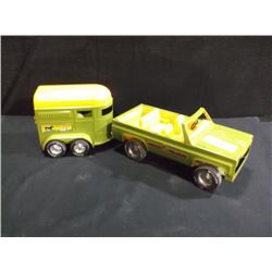 VINTAGE NYLINT TRUCK & HORSE TRAILER