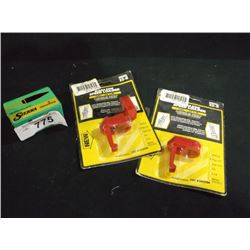 LOT: 2 MAGAZINE SPEED LOADER CAL .22 L4, SIERRA BULLETS 22 CAL