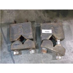 LOT: 2 FORM PLOW SHANK CLAMPS, QTY=2X THE MONEY