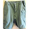 Image 5 : LOT OF 3 TACTICAL SHORTS BY 5.11