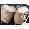 Image 5 : Antique Beaded Deerhide Moccasins