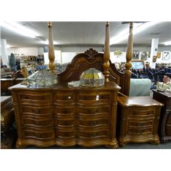 Klaussner Bedroom w/Dresser, End Table & 4 Poster Bed