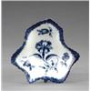 Image 1 : A Worcester blue and white small leaf shaped pickle dish, - A Worcester blue and white small lea...