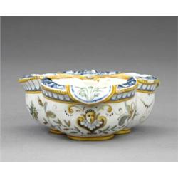 A Cantigalli majolica trefoil dish, - A Cantigalli majolica trefoil dish, painted in typical pal...