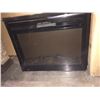 Image 2 : 28" FIREPLACE INSERT  GLOSS BLACK WITH 3 SIDED BEVELLED TRIM