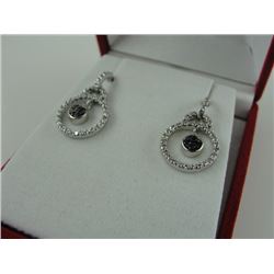 NEW PAIR OF DANGLE EARRINGS SET WITH 8 DIAMONDS, APPROX RETAIL $300