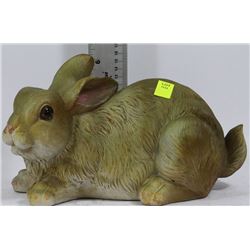 BUNNY GARDEN ORNAMENT